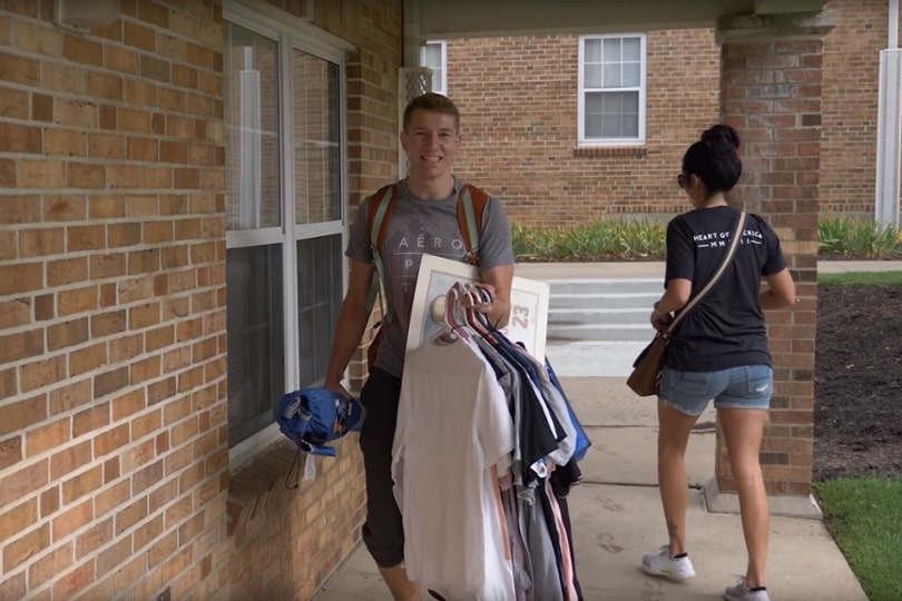Student moving in
