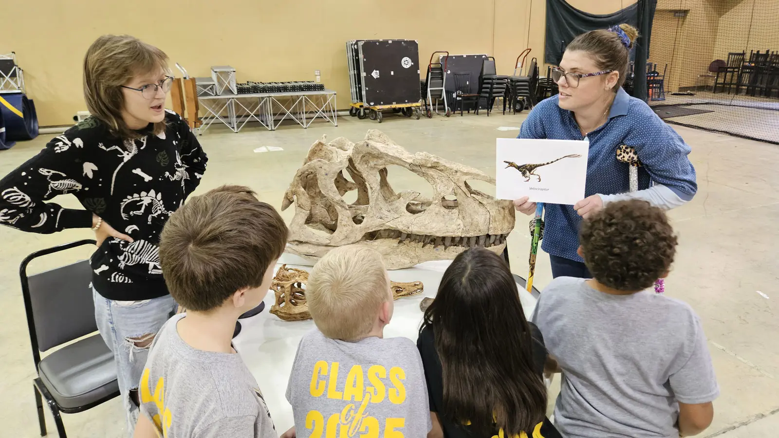 Elementary students learning about dinosaurs